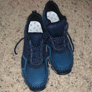 Nice steel toe, tennis shoes🔥